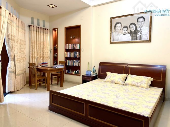 Biệt thự đẹp khu 284 đường Nguyễn Trọng Tuyển, Phú Nhuận , 8x22m , 4 tầng , giá 45 tỷ