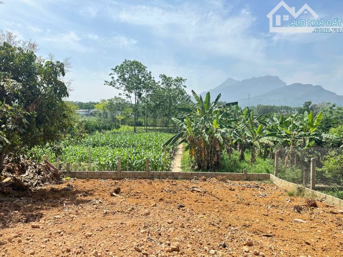 Bán đất đẹp thôn 6 Ba trại, gần Hồ Suối Hai, 472m, gần UB, chợ, chỉ 2.62tỷ
