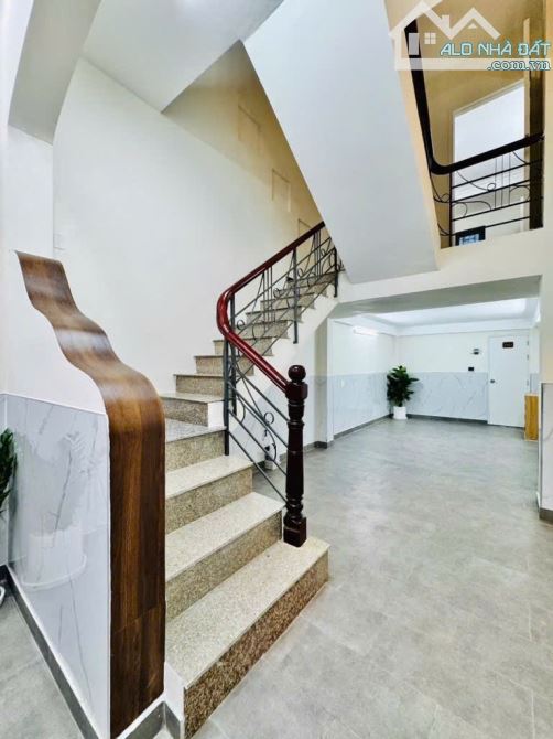 CHDV Mới 100%– 5 Tầng 60M2– 8 Phòng Riêng, Full Nội Thất– Thanh Khoản Tốt- Nhỉnh 8Tỷ TL