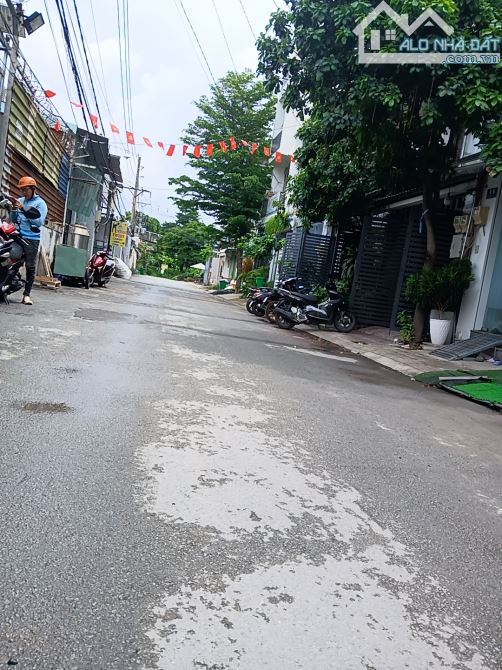 BÁN NHÀ GÓC 2 MẶT TIỀN – HẺM XE TẢI – TĂNG NHƠN PHÚ A, TP. THỦ ĐỨC NHỈNH 6 TỶ.