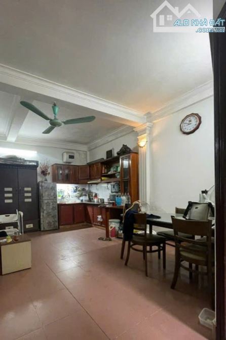 Bán nhà dân xây ngõ 343 Đội Cấn, ngõ ô tô đỗ ngày đêm, tiện ích hoàn hảo