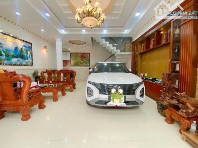 BÁN GẤP NHÀ ĐẸP PHẠM VĂN CHIÊU GÒ VẤP DT LỚN 118M GIÁ 13,3 TỶ