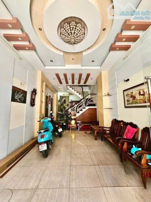Bán nhà gần khu Bàu Cát_Trần Mai Ninh Tân Bình, 4 Tầng, 73m2, sát mặt tiền, Ở ngay, 8.75 t