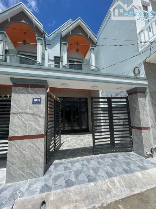 NHÀ ĐẸP 1 LẦU 4 X 25M ĐƯỜNG XE ÔTÔ NGAY LÔ NHÌ LỘC HẬU MỸ LỘC CẦN GIUỘC