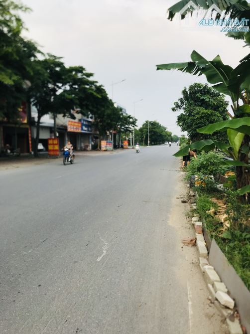 SIÊU PHẨM MẶT ĐƯỜNG KINH DOANH LIÊN HÀ - ĐÔNG ANH, VỈA HÈ Ô TÔ TRÁNH, BÌA LÀNG