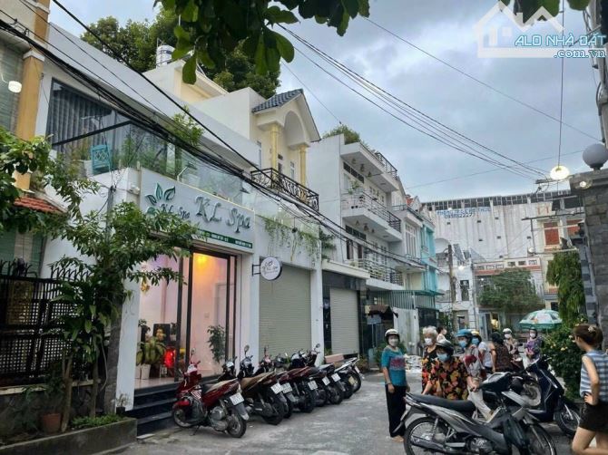 2 CĂN LIỀN KỀ – NGANG KHỦNG 8M – HẺM TẢI TÔ KÝ – Ở & KINH DOANH – CHỈ 8.x  TỶ