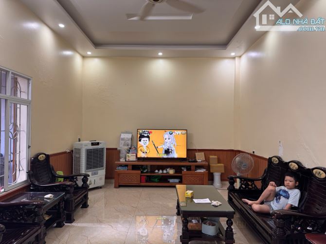 Bán Biệt Thự Mini 120m 2 tầng đường Nguyễn Văn Hới. Mặt tiền rộng, Thoả thuận sâu