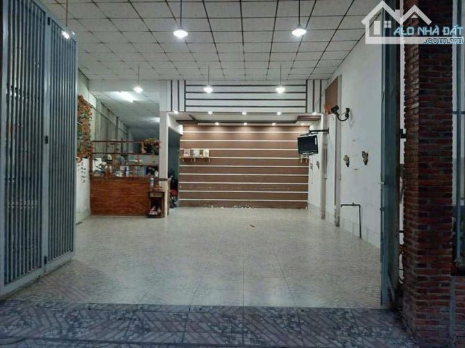 Cho thuê nhà ngang 7m đường Trần Hưng Đạo kế chợ Cái Răng