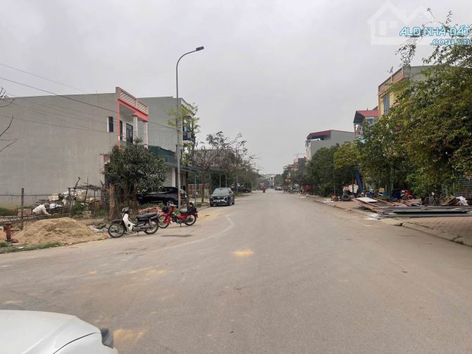 BÁN ĐẤT THUẬN THÀNH, BẮC NINH. 90M2 * MT 5M * 3,15 TỶ. Ô TÔ TRÁNH, KINH DOANH.