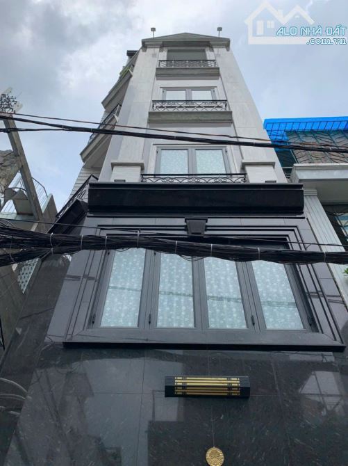 * CHDV Đường Nguyễn Đình Chiểu - Phường 3 - Quận Phú Nhuận, Thành Phố Hồ Chí Minh