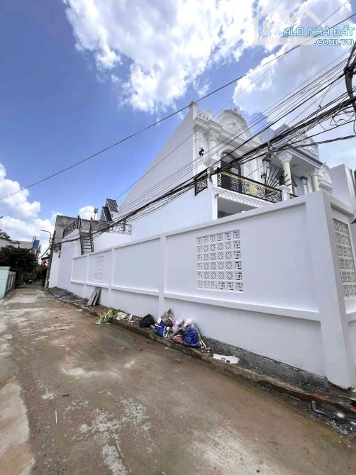 Nhà mới ngay Cầu Ông Thìn. Diện tích 5,7m dài 20m nở hậu 9,5m = 155m² 1 trệt 1 lầu - 11