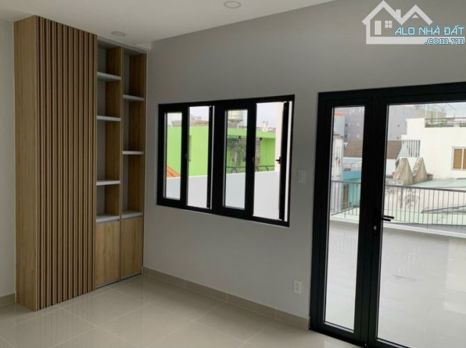 Gấp bán nhà phố Hoàng Diệu 2, Thủ Đức, giá 8.3 tỷ, 3 tầng, dt 84m2. - 1