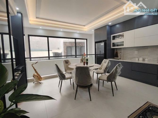 BÁN NHÀ LÔ GÓC, PHỐ THANH AM, MẶT TIỀN 5M , 3 Ô TÔ TRÁNH, LONG BIÊN, GIÁ 11.5 T - 1