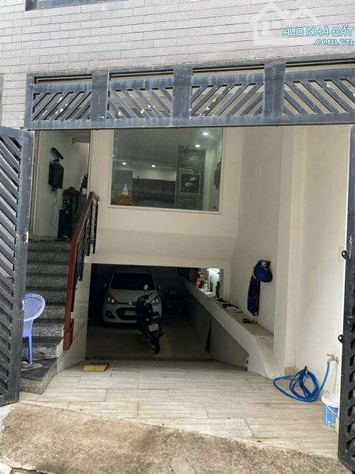 NHÀ ĐẸP GIÁ RẺ - 4 TẦNG - 3PN - HXT QUAY ĐẦU - TTH08 - Q12 - CHỈ 5.2 Tỷ - 1