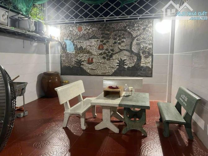 NHÀ ĐẸP BÌNH TÂN,NGANG GẦN 5M,ĐƯỜNG NHỰA XE TẢI THÔNG NGAY KHU VIP TÊN LỬA,4 TẦNG,86M2,5PN - 1
