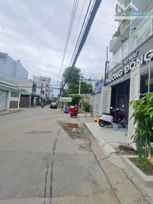 Quang Trung, Gò Vấp, 2260m2, dòng tiền 100 tr, phù hợp xây dựng công trình lớn, giá 72 tỷ - 1