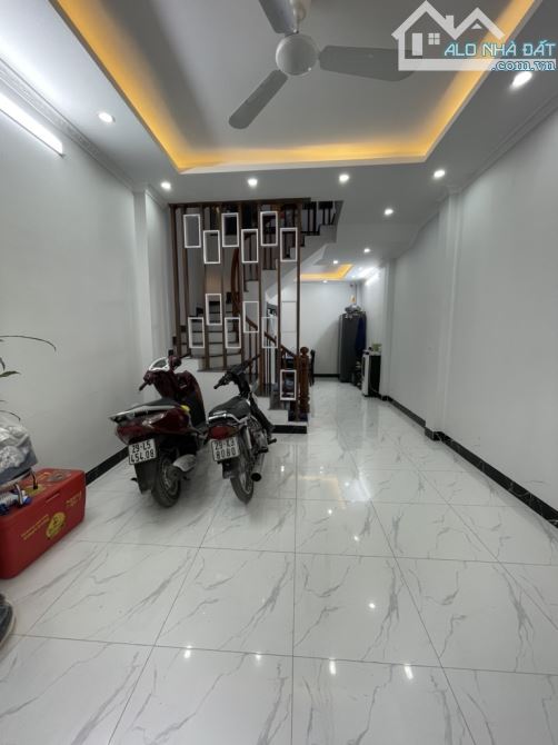 6.7 Tỷ, 42m, 5T, Nhà Phố Cầu Diễn, Văn Tiến Dũng, Bắc Từ Liêm - 1