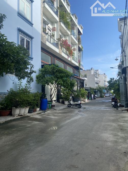 Bán nhà 4 tầng khu phân lô bàn cờ Đường Thạnh Xuân 22 Quận 12- DT 56m2 (4x14) chỉ 5,5 - 1