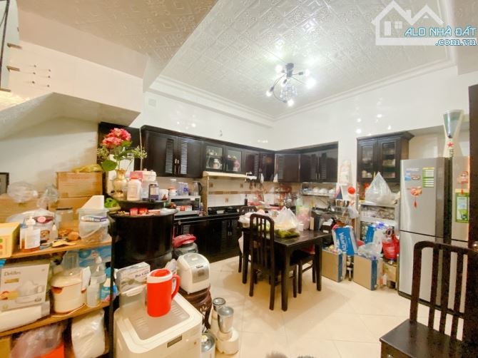 Mặt tiền kinh doanh 4 lầu Tân Bình, Thiên Phước, ngang hơn 4m, 1 đời chủ - 1