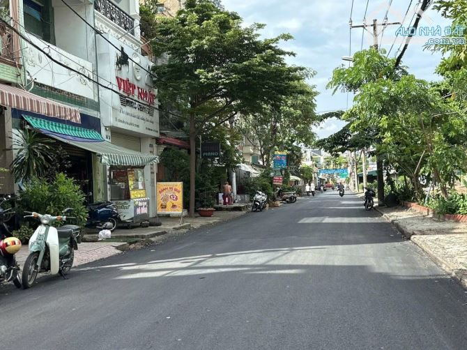 Bán gấp nhà Thống Nhất, P16 Gò Vấp, 119m2, chỉ 12,5 tỷ - 1