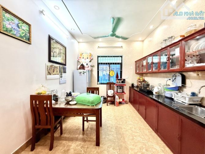 Bán nhà Trịnh Đình Cửu, Hoàng Mai. 46m2 x5 Tầng. LÔ GÓC. Ô TÔ. SÁT PHỐ. Nhỉnh 16 Tỷ. - 1
