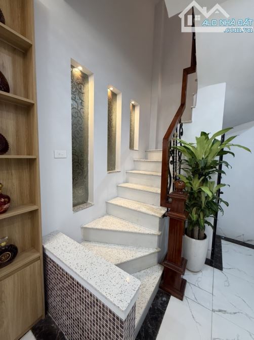 NHÀ ĐẸP QUẬN THANH XUÂN- NGAY SÁT NGÃ TƯ SỞ- 70M RA MẶT PHỐ- FULL ĐỒ NỘI - CÔNG NĂNG. - 1