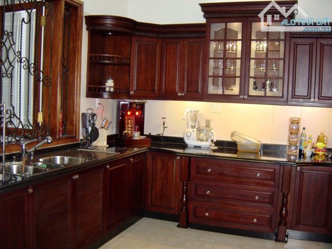 Biệt thự đẹp khu 284 đường Nguyễn Trọng Tuyển, Phú Nhuận , 8x22m , 4 tầng , giá 45 tỷ - 1