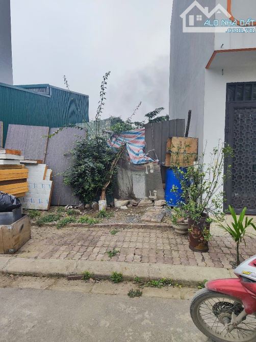 Bán 200m đất mặt phố XUÂN ĐỖ - LÔ GÓC ô tô tránh kinh doanh - có bán 1/2 - giá tốt - 1