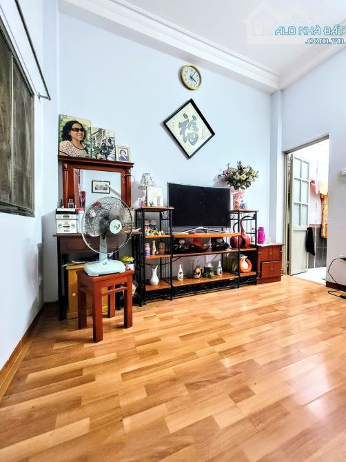 Cực Hiếm, Nhà Phố Hoa Bằng DT72m2, 5 Tầng, Mt5m, Ô Tô Đỗ Cổng Nhà, Giá Nhỉnh 13 Tỷ - 1