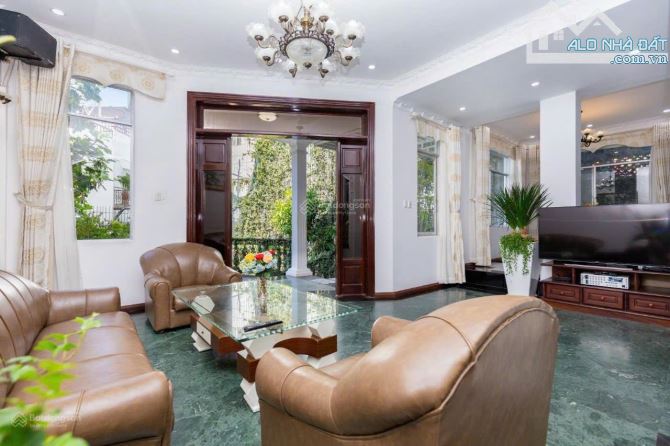 BÁN BIỆT THỰ VIEW BIỂN - TRẦN PHÚ P1 VŨNG TÀU - DT 303M2 SỔ HỒNG, CÁCH BIỂN 200M GIÁ 31 TỶ - 1