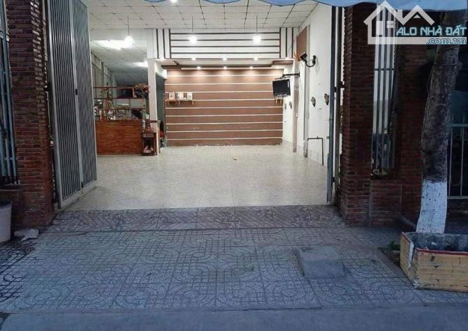Cho thuê nhà ngang 7m đường Trần Hưng Đạo kế chợ Cái Răng - 1