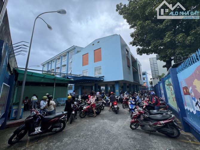 Bán nhà Lũy Bán Bích Quận Tân Phú Sổ Hồng Riêng chỉ 63 triệu/m - 1