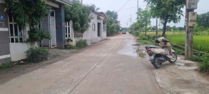 MUA ĐẤT TẶNG RAU- MẢNH ĐẤT NHỎ XINH - GẦN BÌA LÀNG 5m - ĐÔNG LẠI QUANG TIẾN - 1