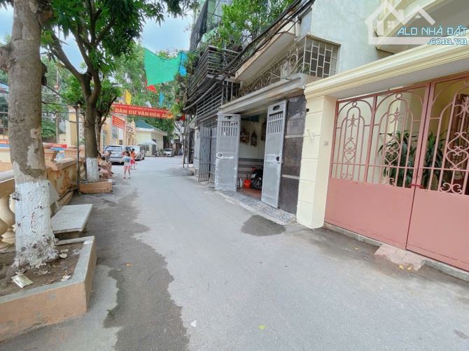 NGÕ 5 HOÀNG QUỐC VIỆT. VEW HỒ. 2 THOÁNG. Ô TÔ TRÁNH. KINH DOANH. 100M2-4T-MT5,2M-30,9 TỶ· - 1