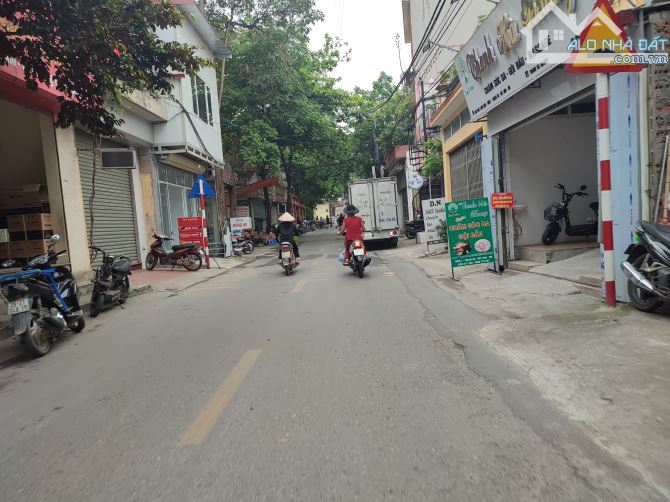 SIÊU PHẨM LÔ GÓC - MẶT TIỀN ĐẮC ĐỊA TRỤC CHÍNH QUANG MINH - MÊ LINH 🏡 🔑 Vị trí vàng – K - 1