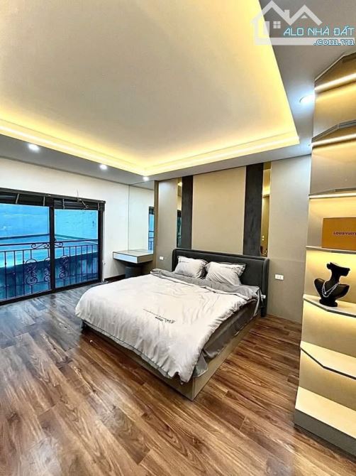 Bán Nhà Cổ Linh, Long Biên 5T, 32m2, giá 6,5 tỷ Ô Tô Đỗ Gần - 1