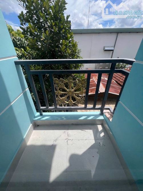 Nhà 1 Lầu Đẹp 4 x 10m, Sát Đường Nhựa 2PN 2WC Full Nội Thất Đẹp. Sổ Hồng Sẵn - 12