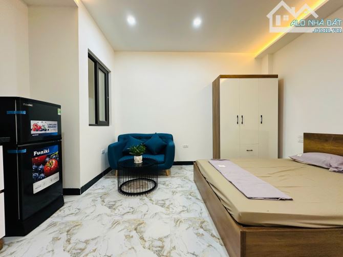 Cho Thuê CCMN Ngõ 96 Đê La Thành  Đống Đa 30m2 Studio Ban Công Cửa Sổ Thang Máy Trống 11P - 13