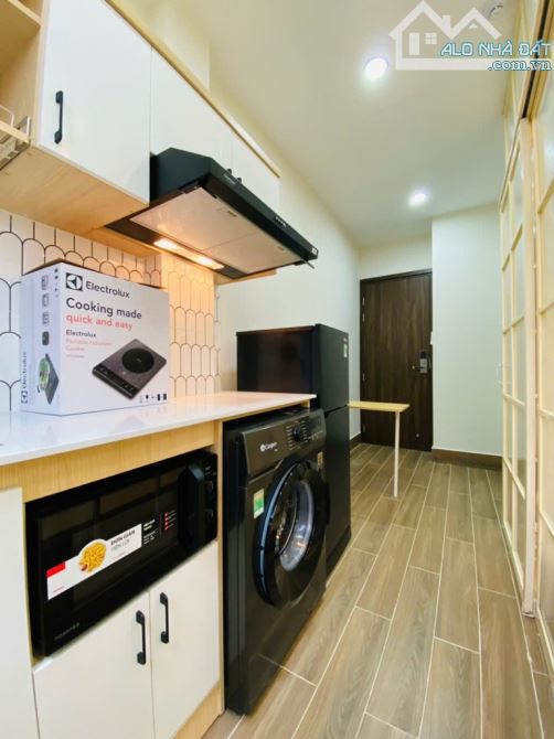 🏡CHDV 8 TẦNG 14 PHÒNG➖MỚI ĐẸP FULL NỘI THẤT➖THU NHẬP KHỦNG 1.2 Tỷ/Năm➖HẺM ÔTÔ 5m➖SÁT Q.1 - 15