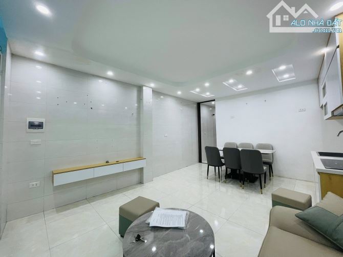 BÁN NHÀ TẬP THỂ ĐẠI HỌC SƯ PHẠM – VỪA Ở VỪA KINH DOANH – GIÁ CHỈ 4,05 TỶ - 2