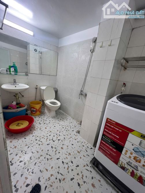 Bán tập thể tầng 3, mặt phố Nguyễn Phong Sắc, Cầu Giấy: 68m, 2 ngủ, 2 vệ sinh: 3,9 tỷ - 2