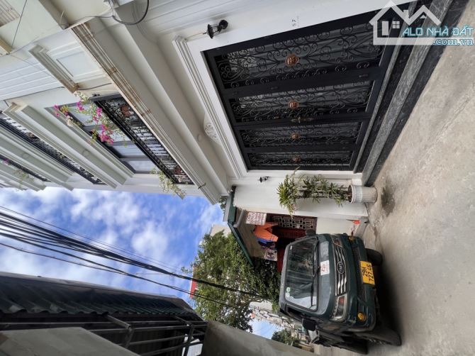 💥Việt Hưng 56m 5T Thang Máy Gara Ô tô DÂN XÂY chỉ 10tỷ💥 - 2