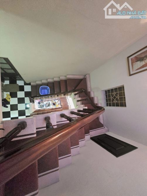 Bán nhà Lạc Long Quân, Ô tô đỗ cửa, 80m ra phố, gần Hồ 80m2, 4 tầng, giá 18.5 tỷ - 2