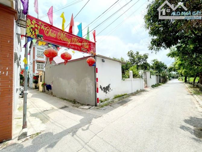 BÁN ĐẤT ĐẸP HIẾM GIÁ TỐT KIM SƠN-GIA LÂM- 2.8 TỶ /60M2, MT 7.4M, Ô TÔ VÀO ĐẤT, GẦN HỒ - 2