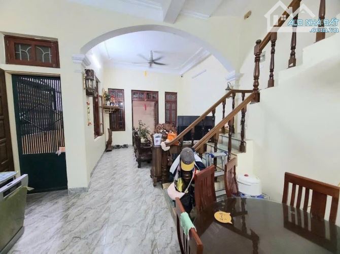 MẢNH ĐẤT TÔN THẤT TÙNG-60m-3 TẦNG-mt5,24m chỉ 11.x tỷ - 2