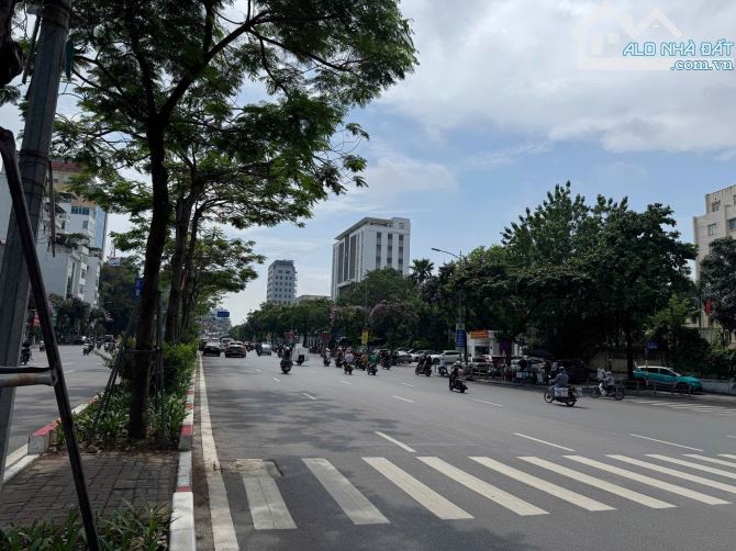 Bán mảnh đất VÀNG mặt phố Đại Cồ Việt, 329m2, mặt tiền 8.8m, 168 tỷ - 2