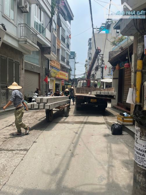 CCMN TRiều Khúc 60m 7t thang máy 15PKK,trước nhà rộng,ôtô 4 chỗ vào nhà,ngay trung tâm - 2