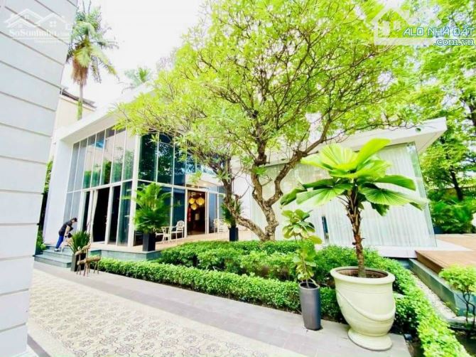 (Biệt thự Q1) Bán Biệt thự góc 2MT rẻ nhất Q1. 12.5x19 vuông. CN:240m2 Giá chỉ 130 tỷ - 2