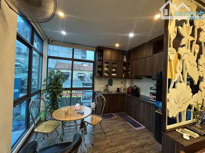 Bán nhà mặt phố Tạ Quang Bửu, Hai Bà Trưng, tiện kinh doanh 5 tầng 33m2 giá 13.5 tỷ