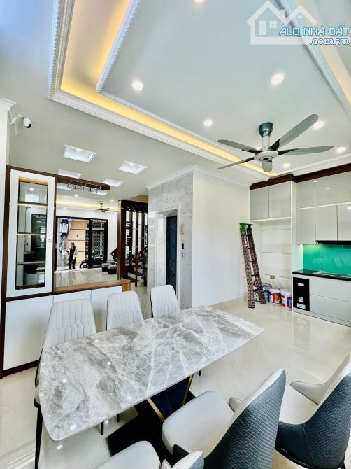BÁN NHÀ PHÂN LÔ NGÕ 29 KHƯƠNG HẠ 51.8M² X 5 TẦNG – GARA – VỈA HÈ – KINH DOANH GIÁ 10 TỶ 2 - 2